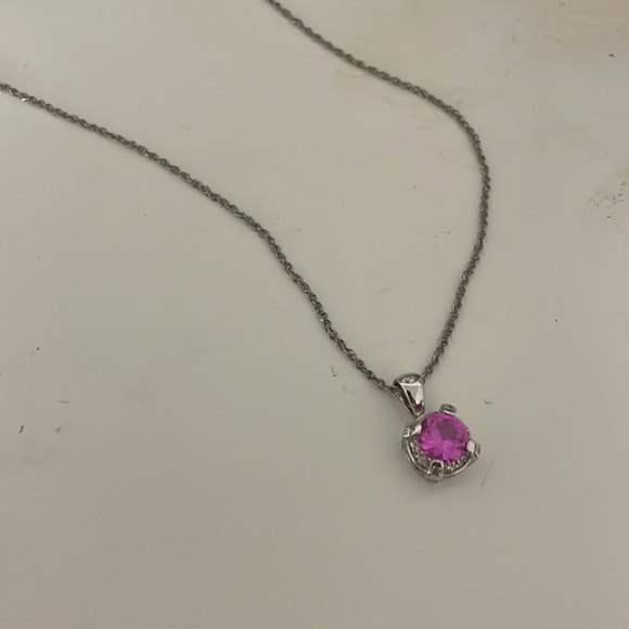 This cute pendant features a medium (8.5mm)crystal perfect match everyday - Picture 2 of 6